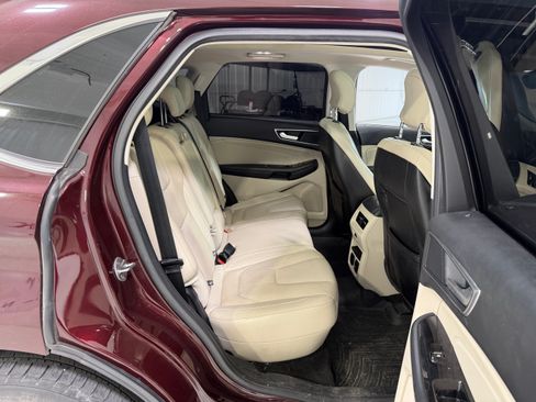 Used 2017 Ford Edge Titanium w/ Equipment Group 301A AWD/4WD image 13