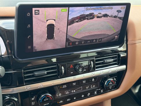 New 2026 Nissan Pathfinder Platinum AWD/4WD image 19