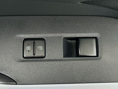 Used 2025 Toyota RAV4 LE image 28