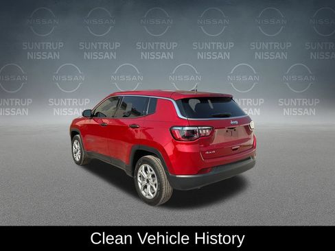 Used 2025 Jeep Compass Sport AWD/4WD image 3