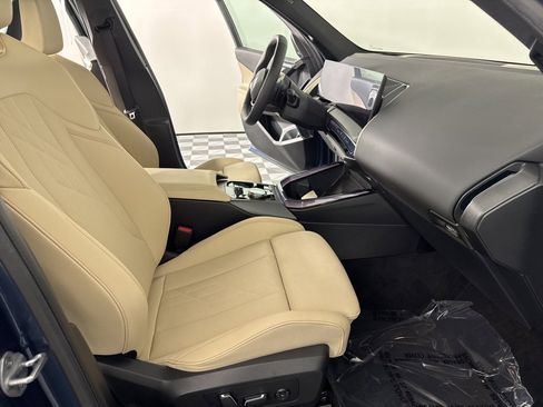 Used 2025 BMW X3 xDrive30i w/ Premium Package image 23