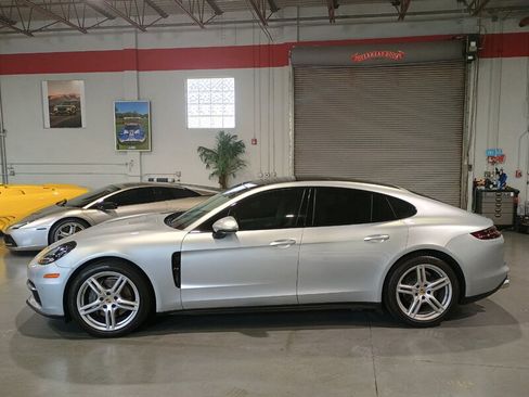 Used 2017 Porsche Panamera 4S w/ Premium Package Plus AWD/4WD image 3