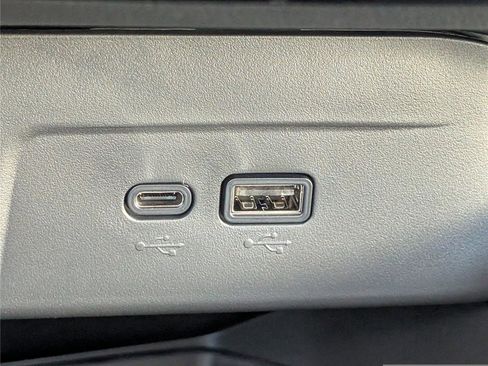 New 2026 Chevrolet Trax LT w/ Sunroof Package image 20