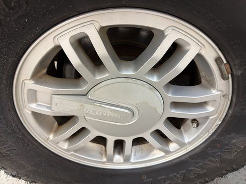 Used 2008 HUMMER H3 Luxury image 35