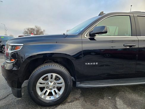 Used 2018 Chevrolet Tahoe LT image 2