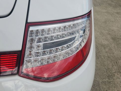 Used 2012 Porsche 911 Carrera 4S image 9