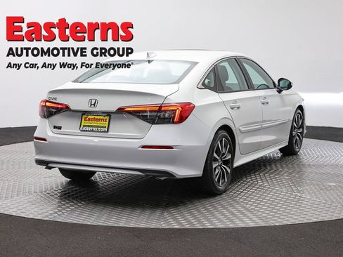 Used 2024 Honda Civic EX image 5