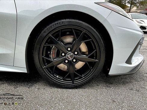 Used 2021 Chevrolet Corvette Stingray Premium Cpe w/ Z51 Performance Package image 28