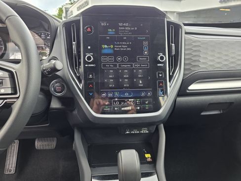 Certified 2025 Subaru Forester Premium AWD/4WD image 20