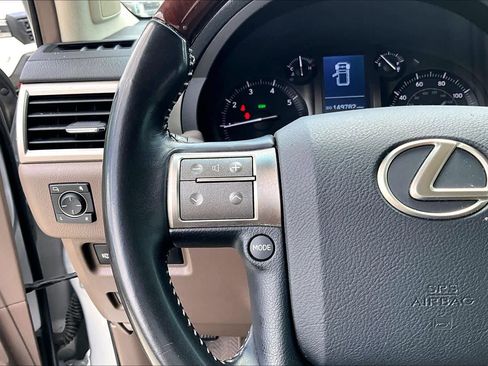 Used 2018 Lexus GX 460 Premium w/ Premium Package AWD/4WD image 22