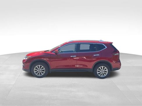 Used 2018 Nissan Rogue SV AWD/4WD image 2