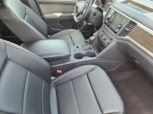 Used 2023 Volkswagen Atlas SE FWD image 14