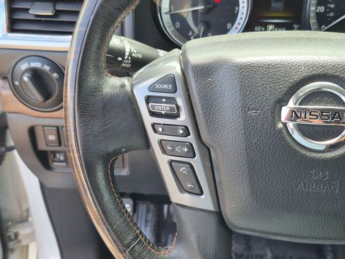 Used 2018 Nissan Titan Platinum Reserve w/ Platinum Utility Package AWD/4WD image 19