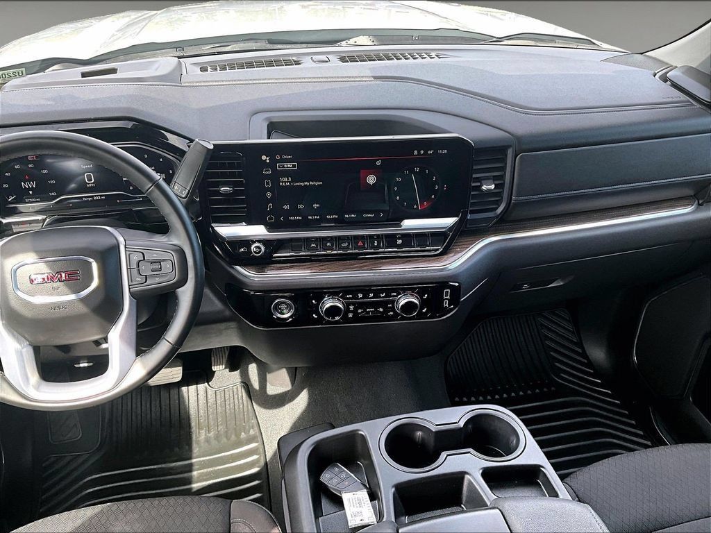Used 2024 GMC Sierra 1500 Elevation AWD/4WD image 17