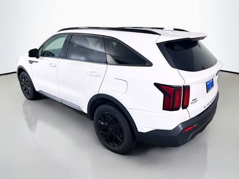 Used 2021 Kia Sorento S w/ Panoramic Sunroof Package AWD/4WD image 5
