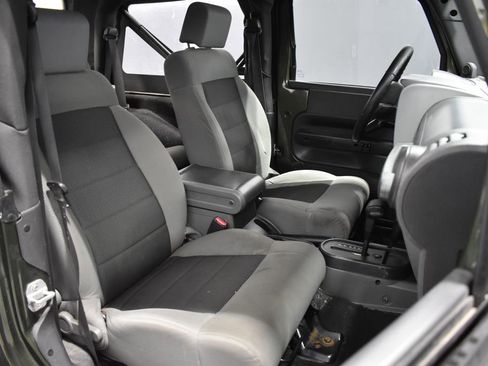 Used 2008 Jeep Wrangler X AWD/4WD image 14