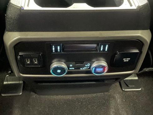 Used 2020 Ford Expedition XLT w/ Equipment Group 202A image 24