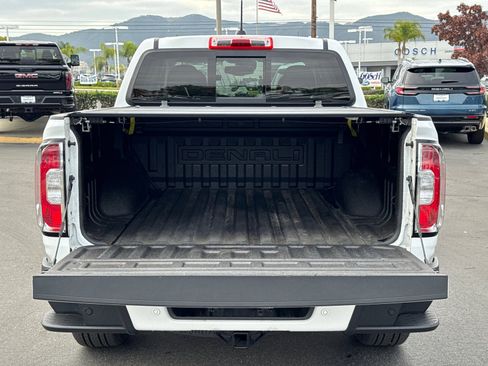 Certified 2022 GMC Canyon Denali image 11