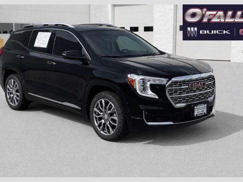 Used 2022 GMC Terrain Denali w/ Denali Premium Package AWD/4WD image 1