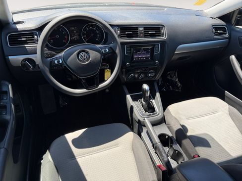 Used 2018 Volkswagen Jetta S w/ Cold Weather Package FWD image 15