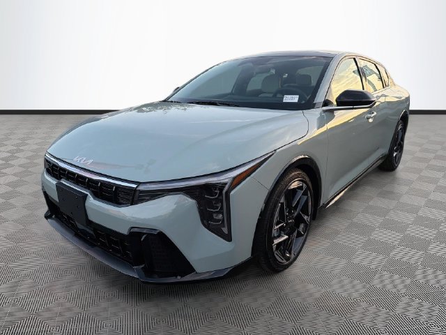 New 2026 Kia K4 GT-Line FWD image 3