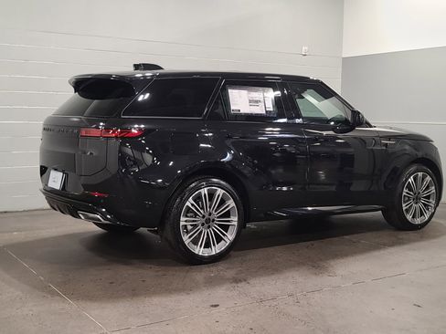 New 2026 Land Rover Range Rover Sport Dynamic SE AWD/4WD image 2