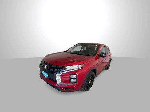 Used 2025 Mitsubishi Outlander Sport LE AWD/4WD image 4