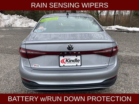 Used 2026 Volkswagen Jetta SE FWD image 25