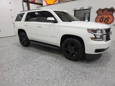 Used 2017 Chevrolet Tahoe LT RWD image 5