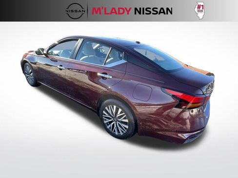 Used 2024 Nissan Altima 2.5 SV image 6