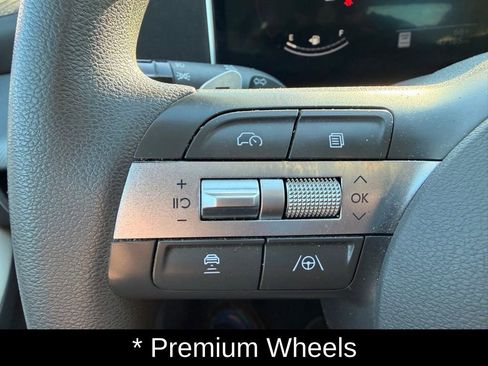 Certified 2024 Hyundai Sonata SEL FWD image 25