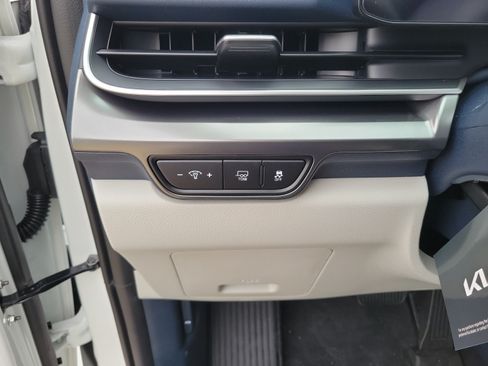 New 2027 Kia Carnival SX Prestige FWD image 26