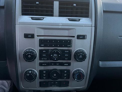 Used 2012 Ford Escape XLT FWD image 24