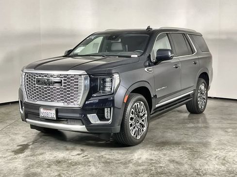 Used 2023 GMC Yukon Denali AWD/4WD image 4
