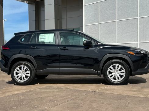 New 2026 Toyota Corolla Cross L image 3