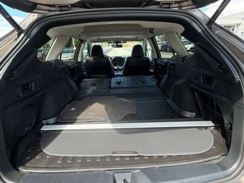 Used 2023 Subaru Outback Limited XT AWD/4WD image 27