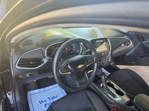 Used 2016 Chevrolet Malibu LT FWD image 14