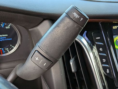 Used 2019 Cadillac Escalade Luxury image 28