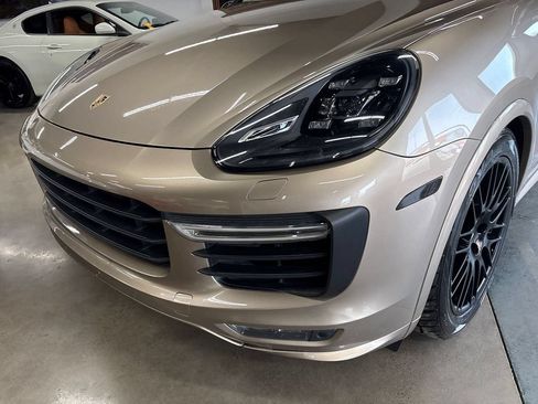 Used 2016 Porsche Cayenne GTS AWD/4WD image 23