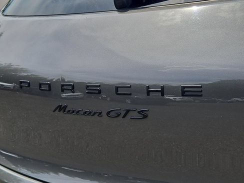 Used 2018 Porsche Macan GTS AWD/4WD image 30
