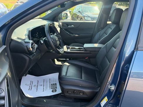 Used 2025 Chevrolet Equinox LT w/ Convenience Package II AWD/4WD image 23