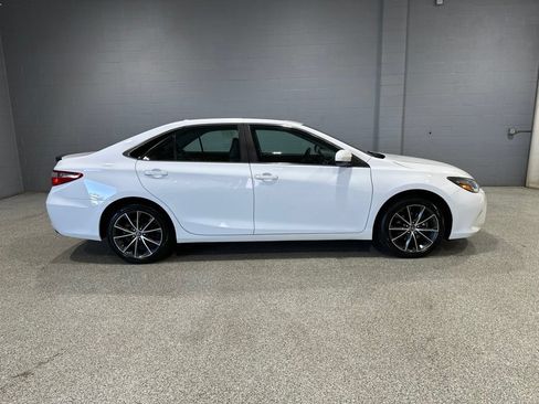 Used 2015 Toyota Camry XSE w/ Advanced Technology Package FWD image 2