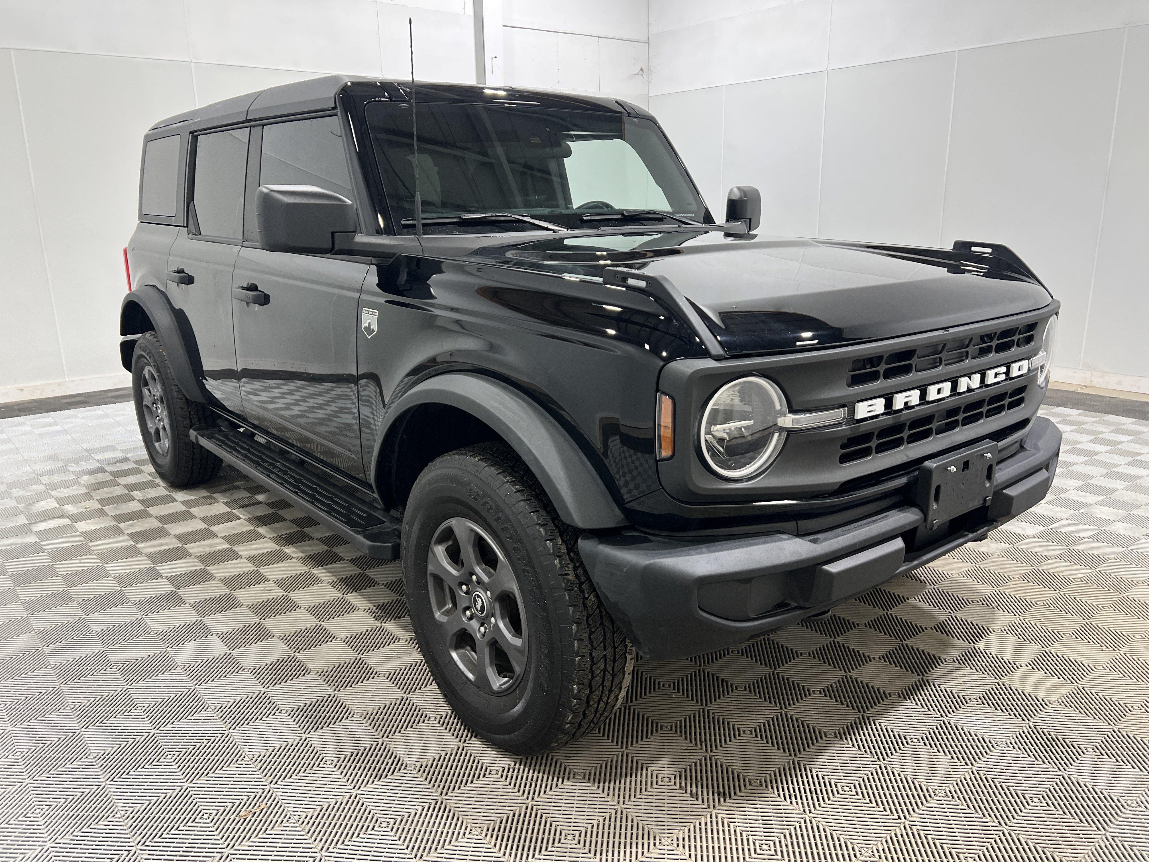 Used 2025 Ford Bronco Big Bend AWD/4WD image 4