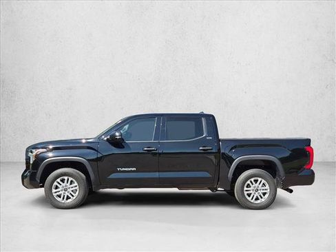 Used 2024 Toyota Tundra SR5 w/ SR5 Convenience Package AWD/4WD image 8