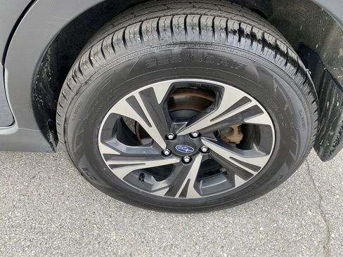 Used 2024 Subaru Crosstrek 2.0i Premium image 10