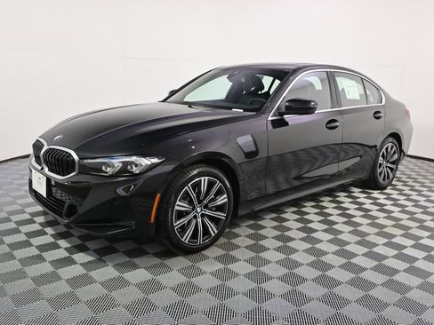 Used 2025 BMW 330i xDrive Sedan AWD/4WD image 2