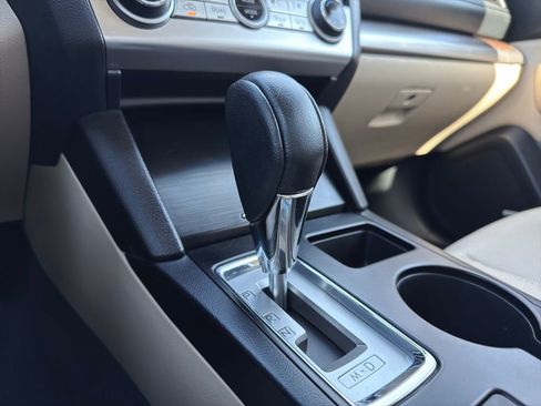 Used 2017 Subaru Outback 2.5i Limited image 10