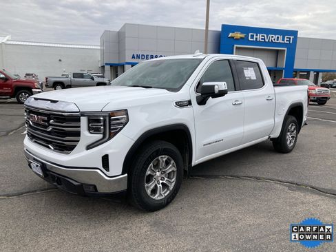 Used 2024 GMC Sierra 1500 SLT image 1