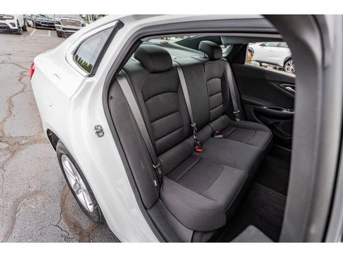 Used 2020 Chevrolet Malibu LS image 24
