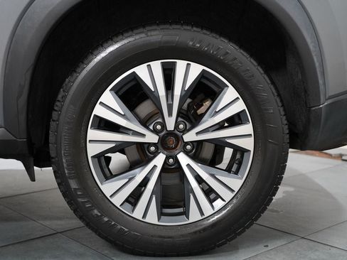 Used 2022 Nissan Rogue SV AWD/4WD image 34